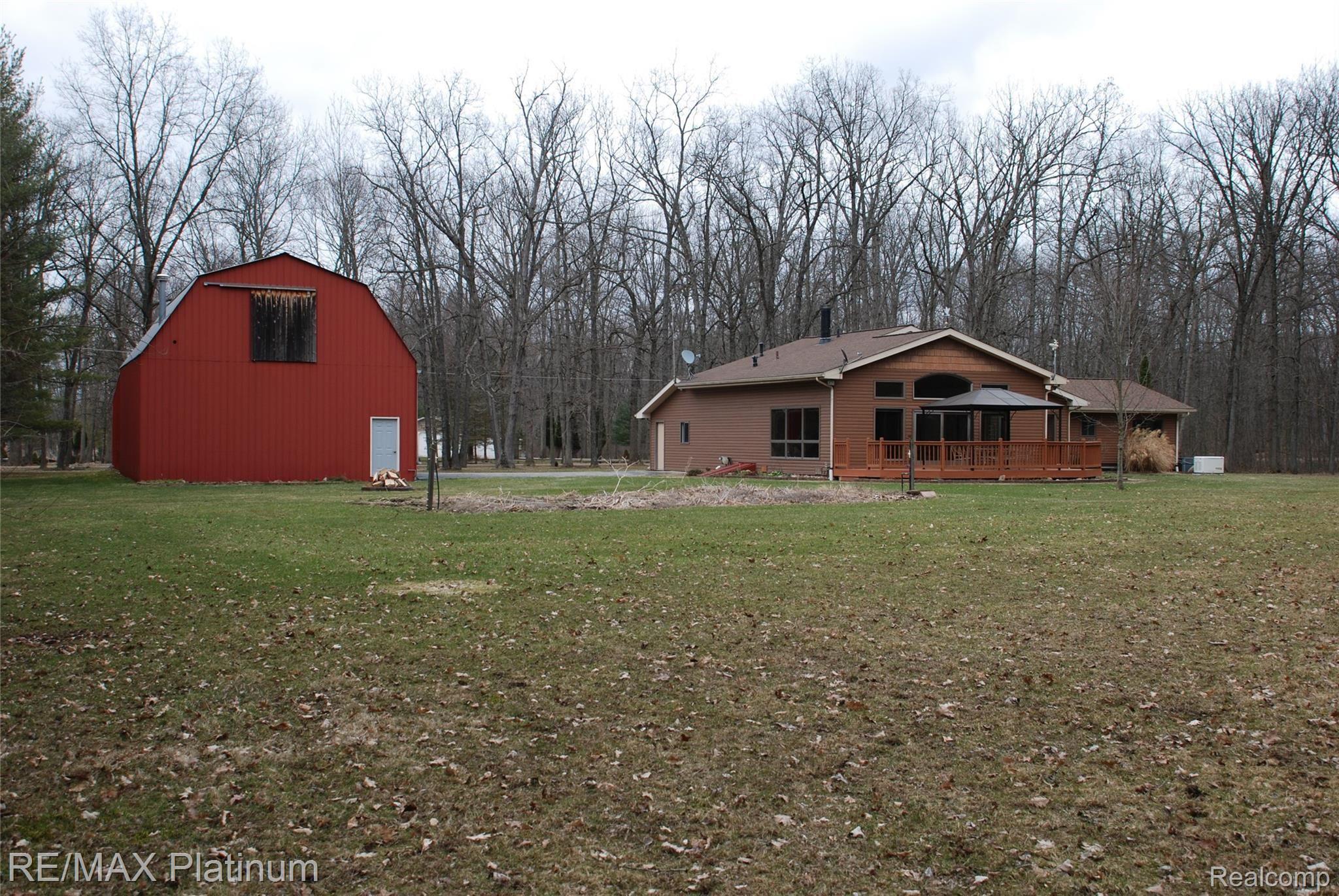 4922 Cedar Lake Road Howell, MI 48843 - Photo 5 of 93 6.JPG