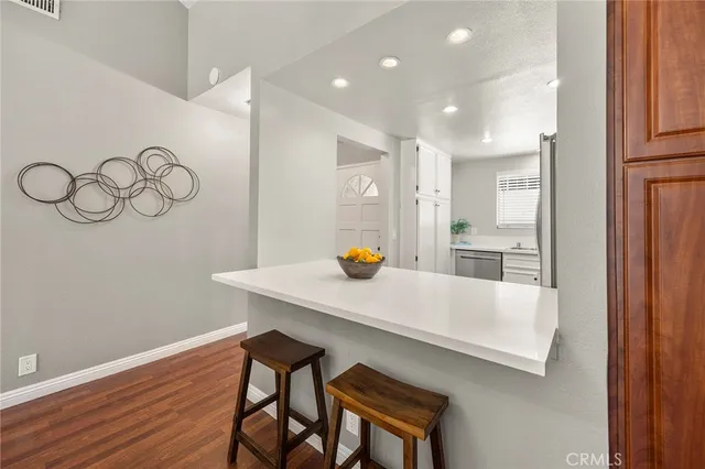 $620,000 | 3055 North Brea Boulevard, Unit 4, Fullerton, CA 92835