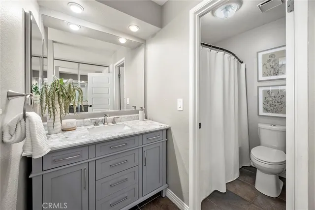 $620,000 | 3055 North Brea Boulevard, Unit 4, Fullerton, CA 92835