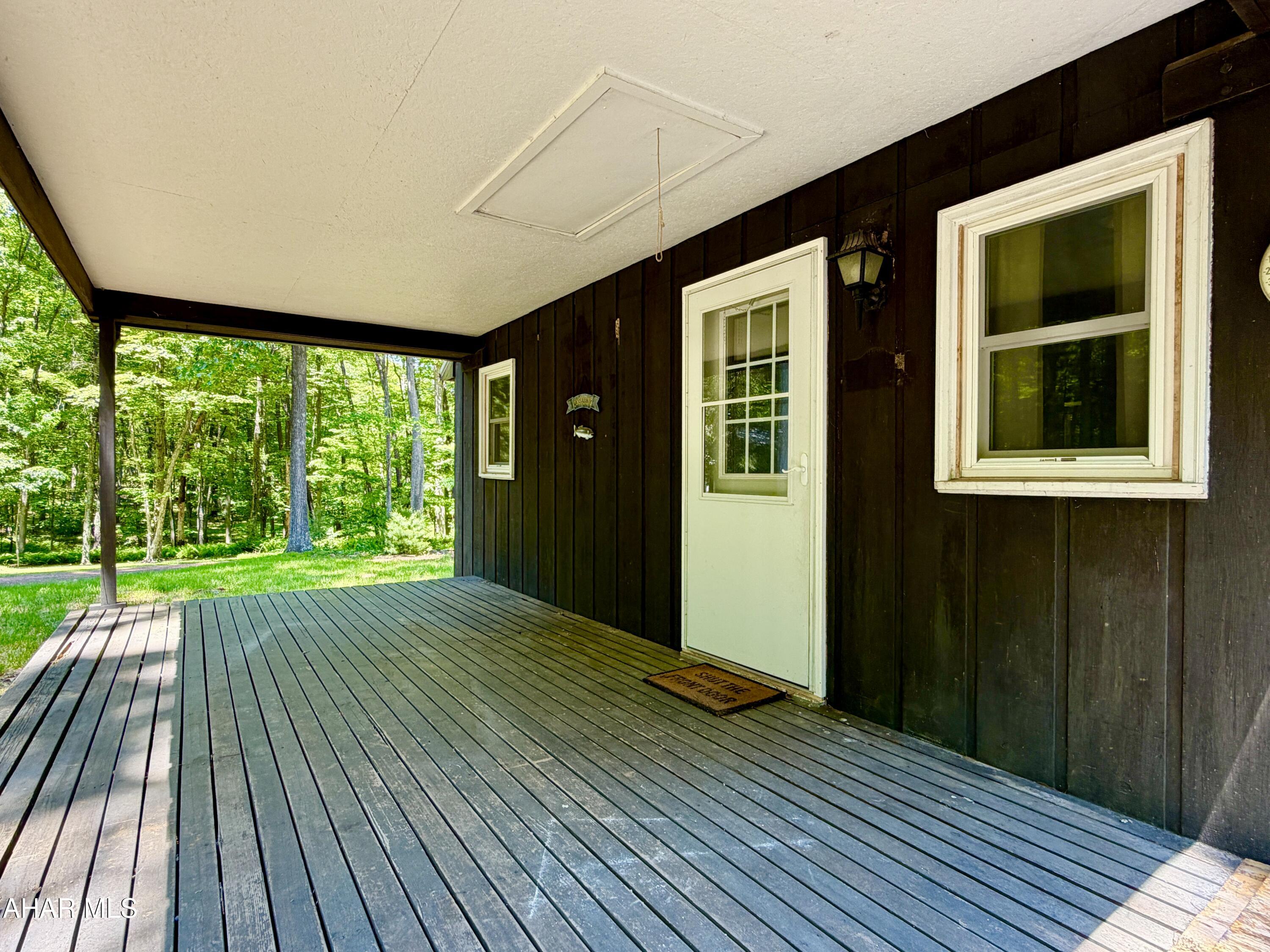 317 Mountainside Road Breezewood, PA 15533 - Photo 17 of 31