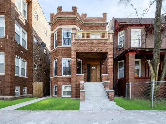 $630,000 | 5033 West Washington Boulevard, Chicago, IL 60644