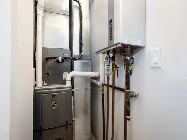 $630,000 | 5033 West Washington Boulevard, Chicago, IL 60644