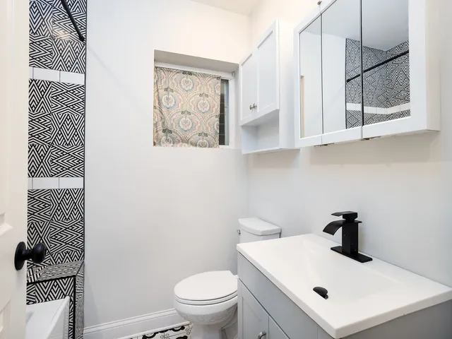 $630,000 | 5033 West Washington Boulevard, Chicago, IL 60644