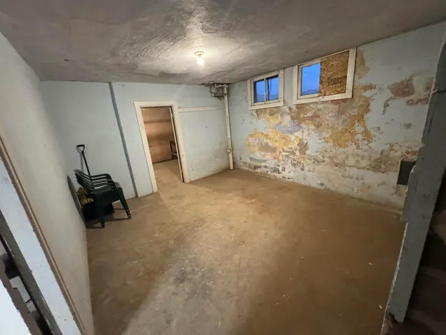 $2,095 | 303 Doty Street, Kaukauna, WI 54130