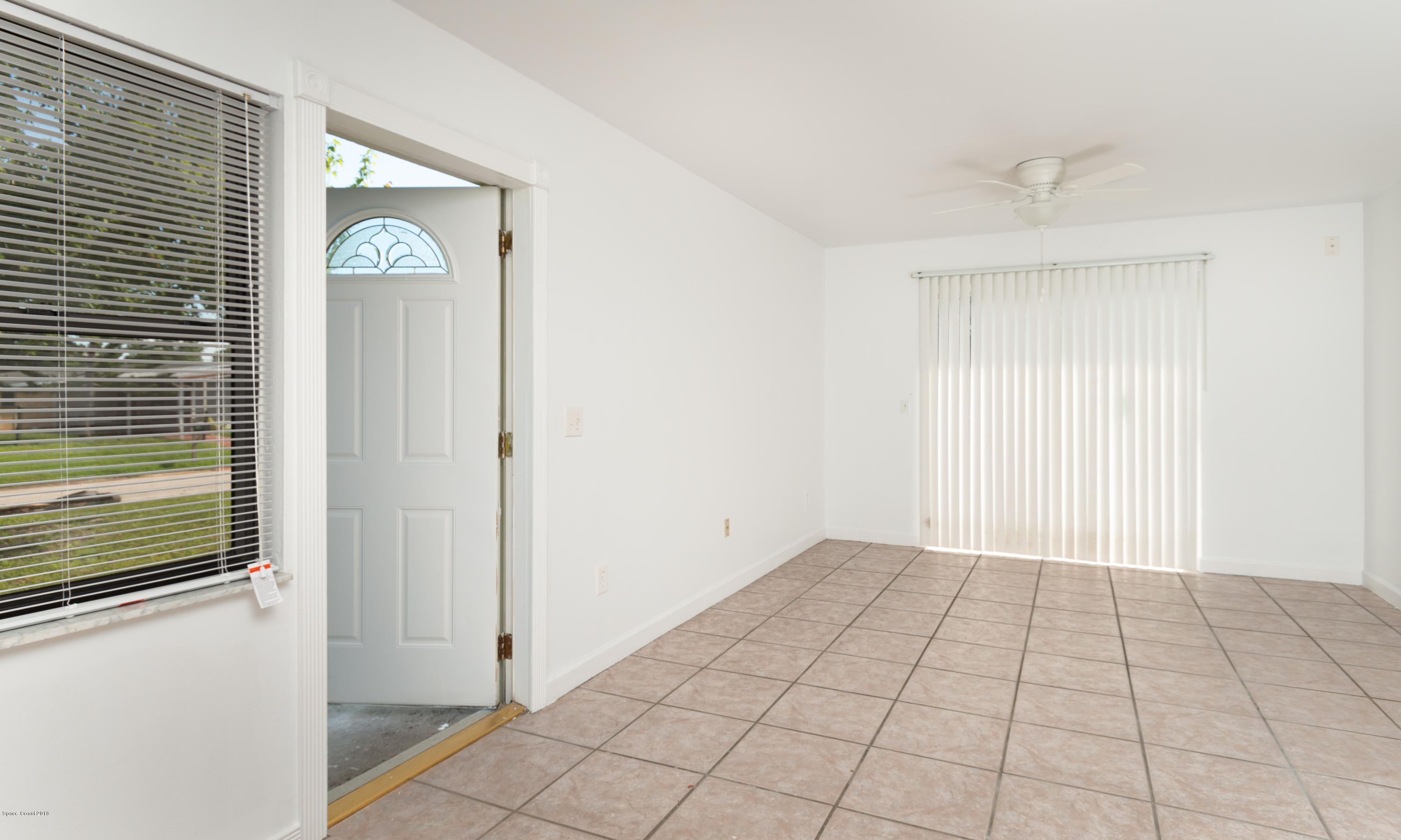 2319 St Dunston Lane Melbourne, FL 32935 - Photo 6 of 29 Living area