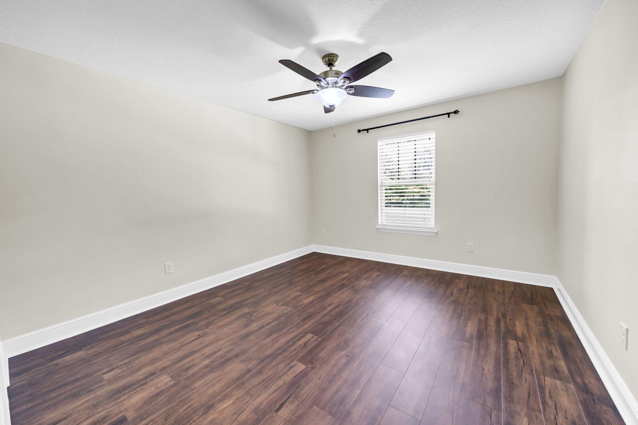 805 Symphony Way Freeport, FL 32439 - Photo 31 of 67 25-web-or-mls-DSC01115