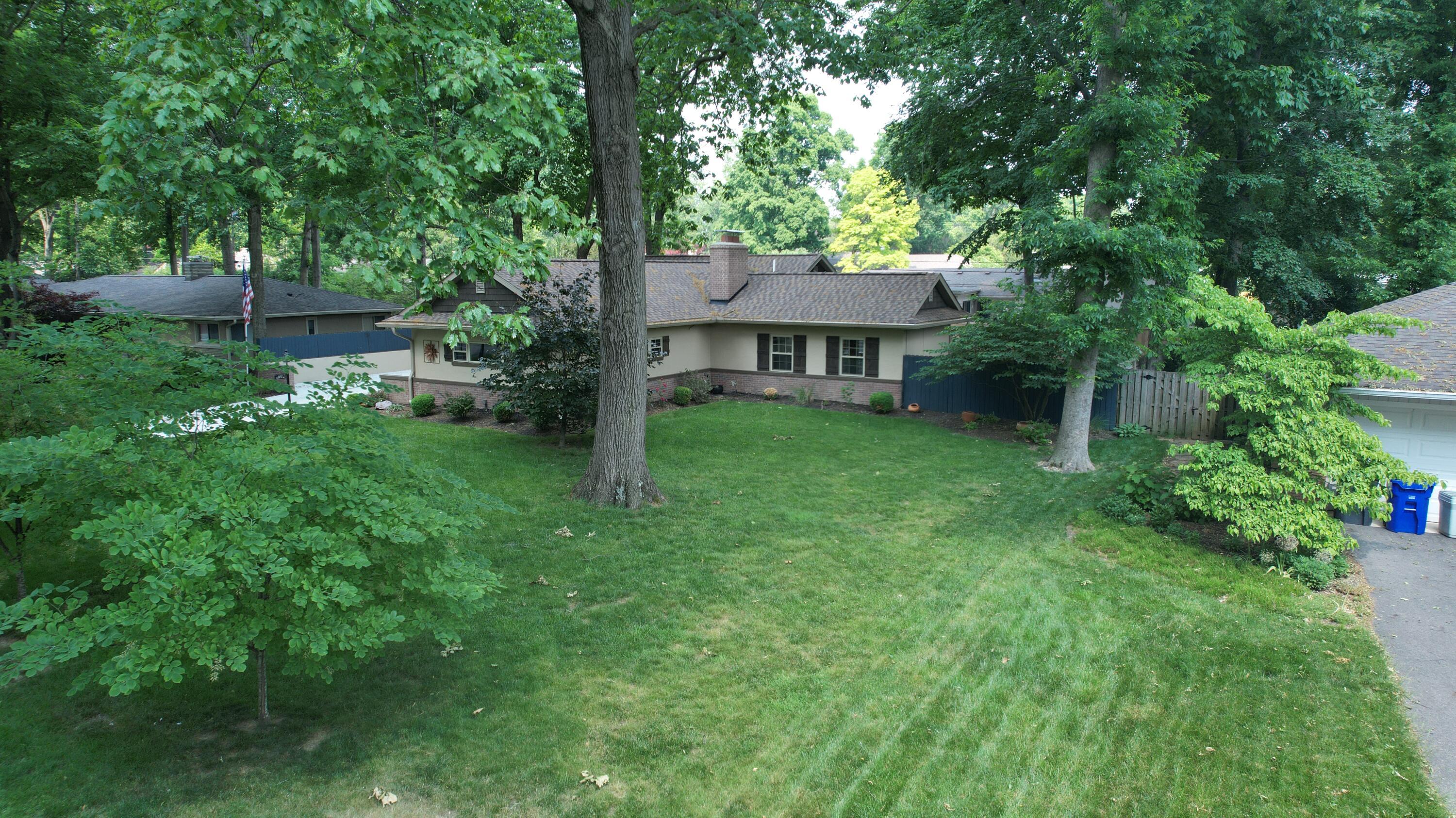 3044 Herrick Road Columbus, OH 43221 - Photo 34 of 36 DJI_0496