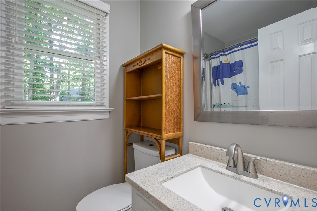 14712 Mill Spring Drive Midlothian, VA 23112 - Photo 33 of 49 Hall bath
