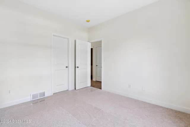 $863,000 | 9 Brookhaven Court, Wilton, NY 12866