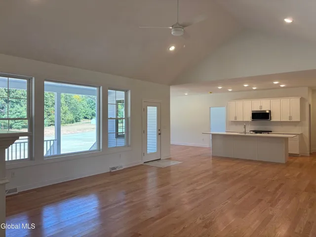 $863,000 | 9 Brookhaven Court, Wilton, NY 12866