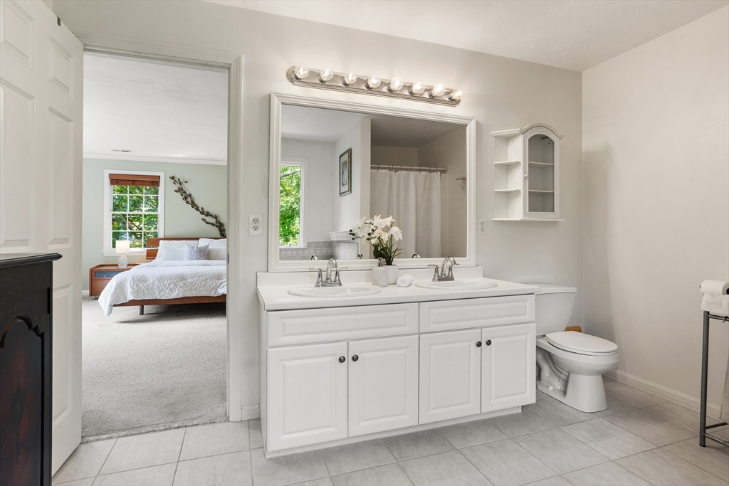 94 Brigham Street Hudson, MA 01749 - Photo 22 of 36