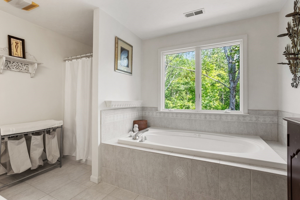 94 Brigham Street Hudson, MA 01749 - Photo 23 of 36