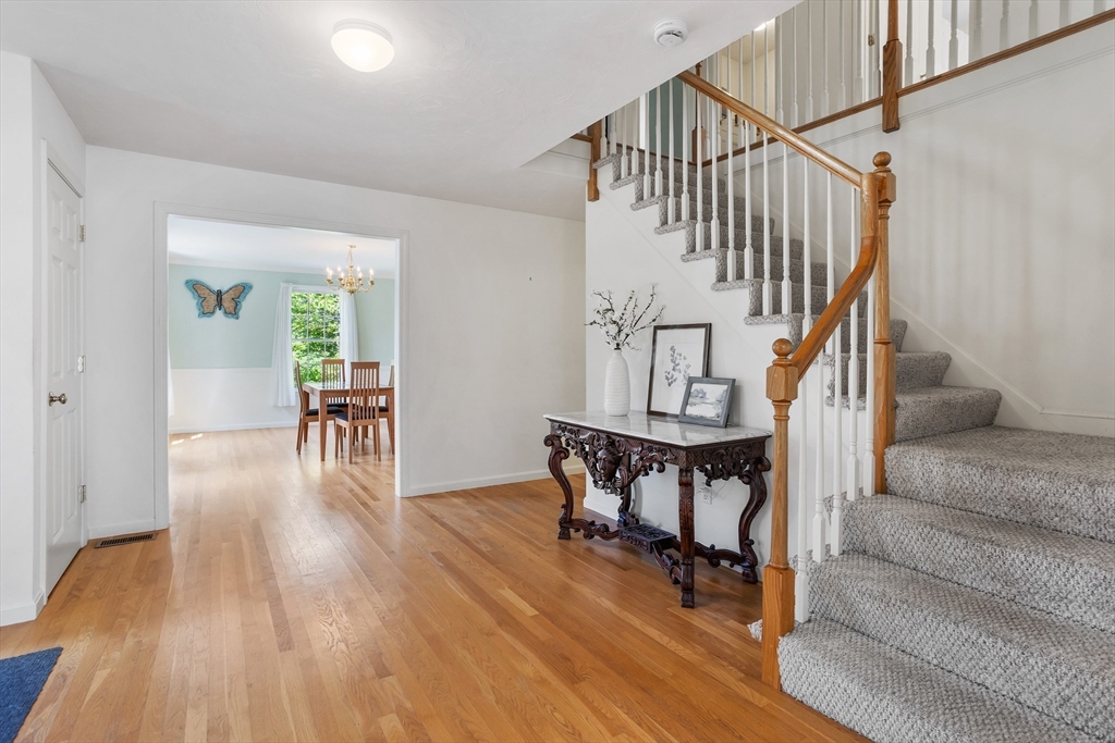 94 Brigham Street Hudson, MA 01749 - Photo 4 of 36