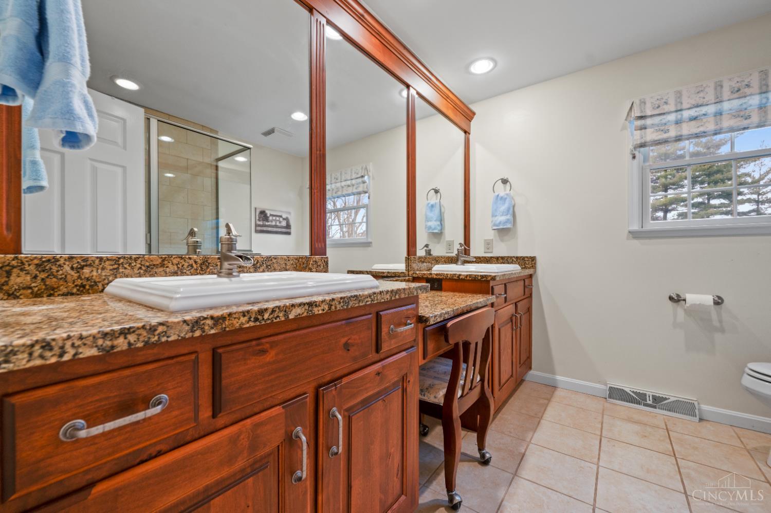 6707 Weiss Road Cincinnati, OH 45247 - Photo 33 of 72 Gallery Image 33