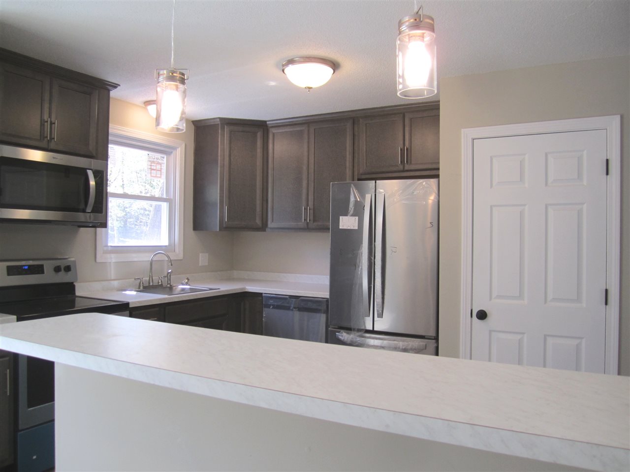 22 Pine Ridge Drive Candia, NH 03034 - Photo 6 of 14 Gallery Image 6