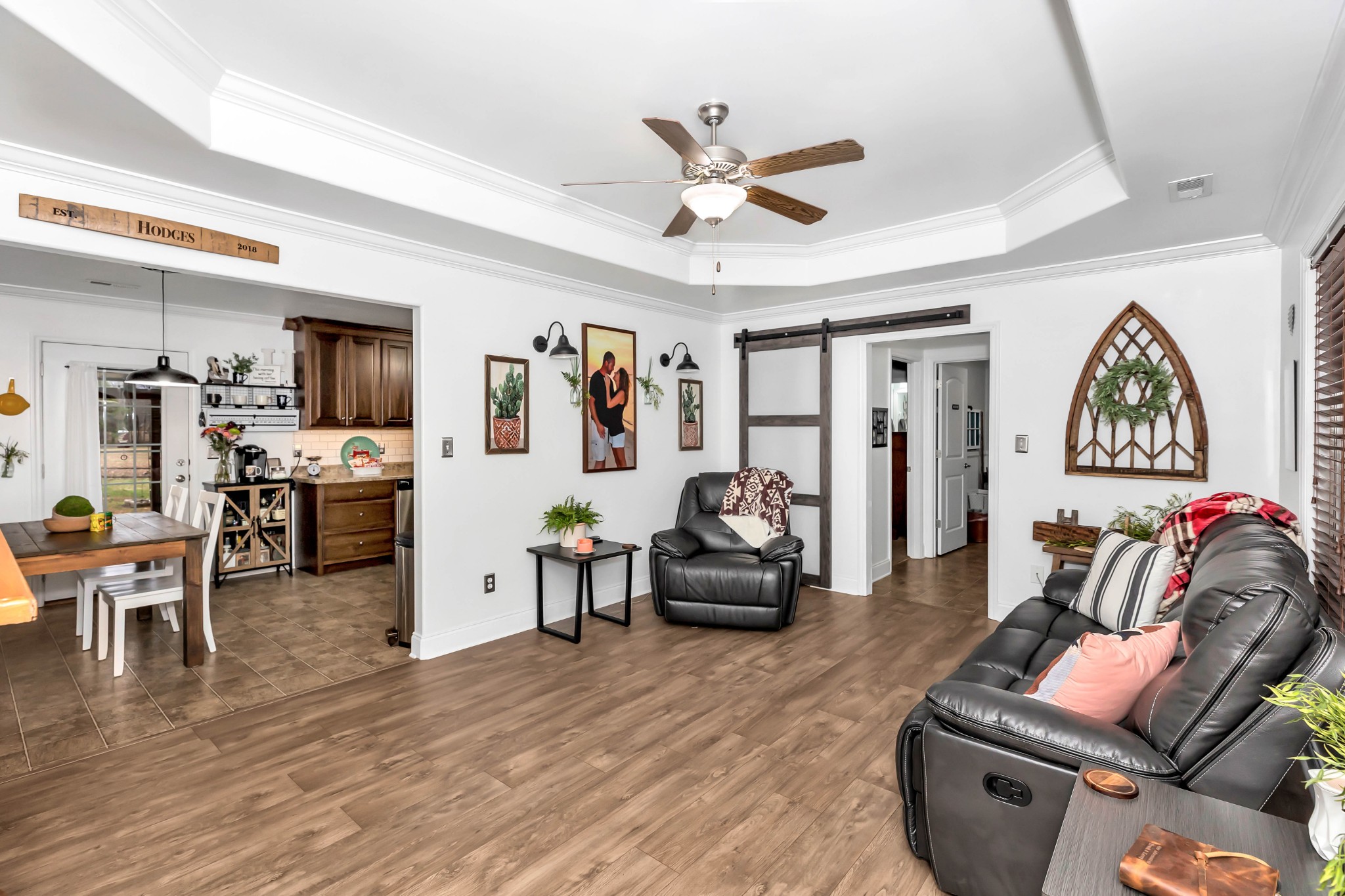 25518 Clem Road Elkmont, AL 35620 - Photo 5 of 24 a living room with furniture