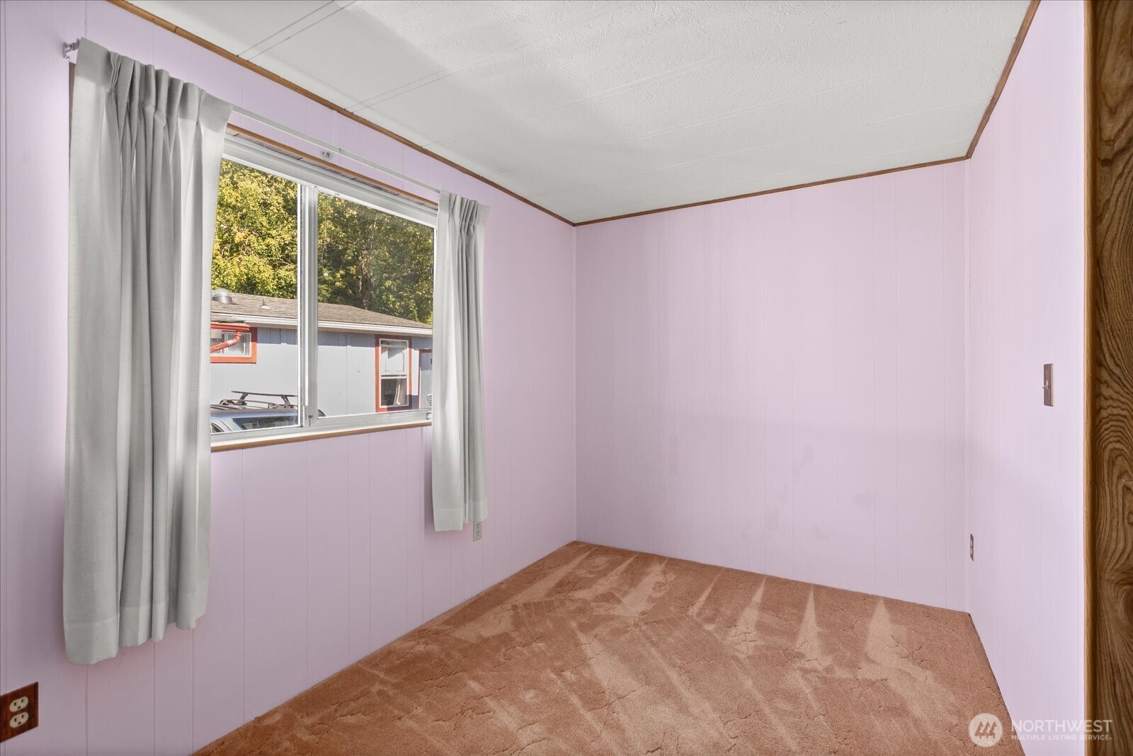 815 124th Street Southwest, Unit 133 Everett, WA 98204 - Photo 25 of 38 a view of an empty room with a window