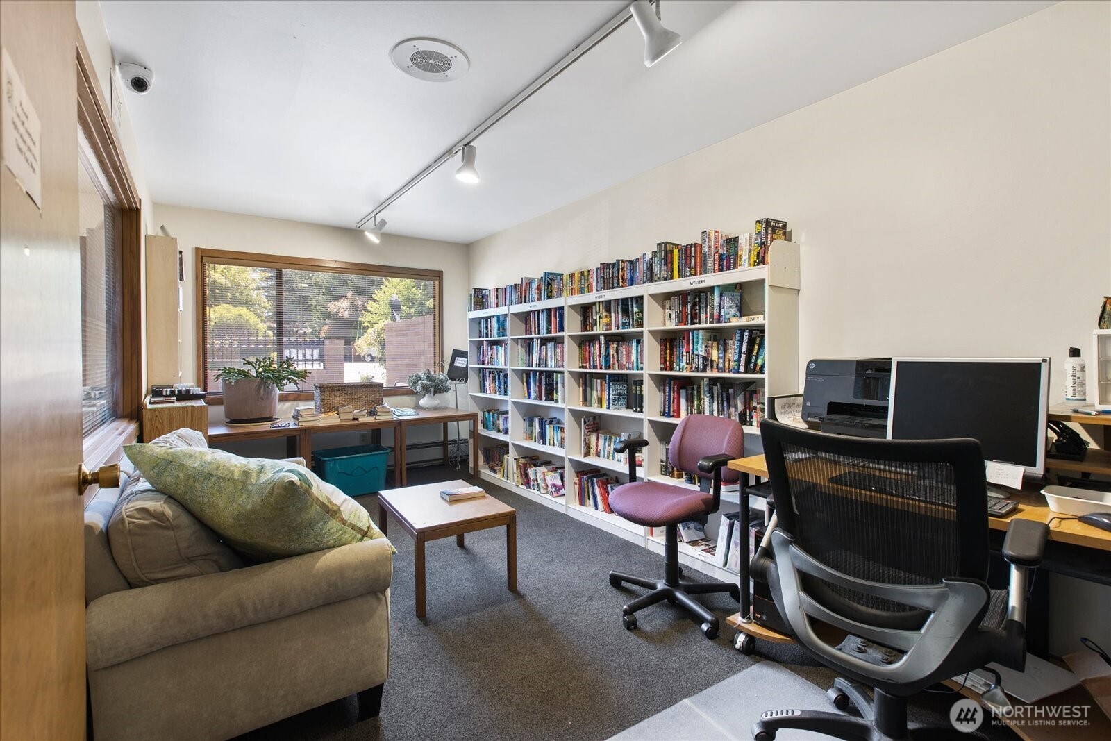815 124th Street Southwest, Unit 133 Everett, WA 98204 - Photo 36 of 38 a view of a livingroom with workspace and a window