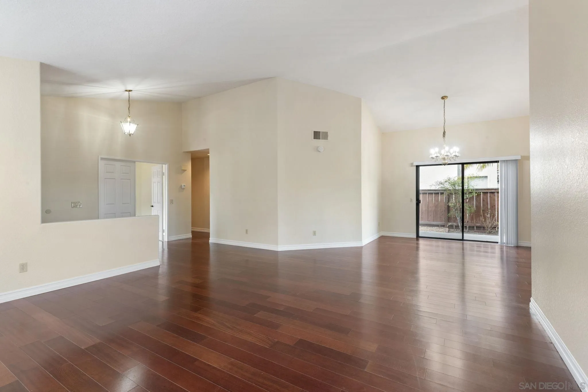 15174 Avenida R San Diego, CA 92128 - Photo 14 of 41