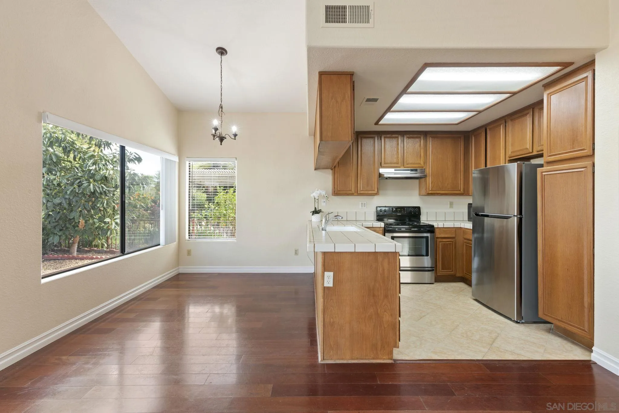 15174 Avenida R San Diego, CA 92128 - Photo 6 of 41