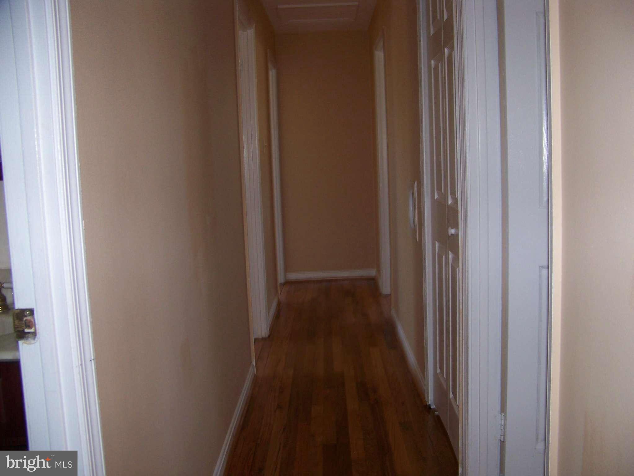 9610 Braddock Road Fairfax, VA 22032 - Photo 22 of 29 Interior (General)