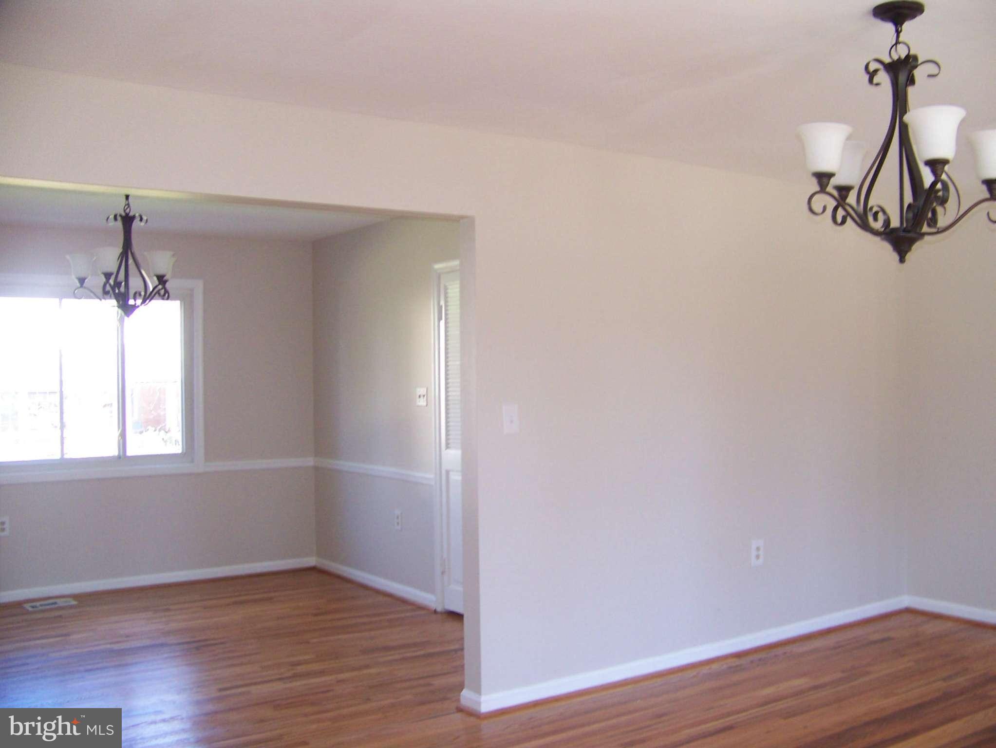 9610 Braddock Road Fairfax, VA 22032 - Photo 9 of 29 Dining Room