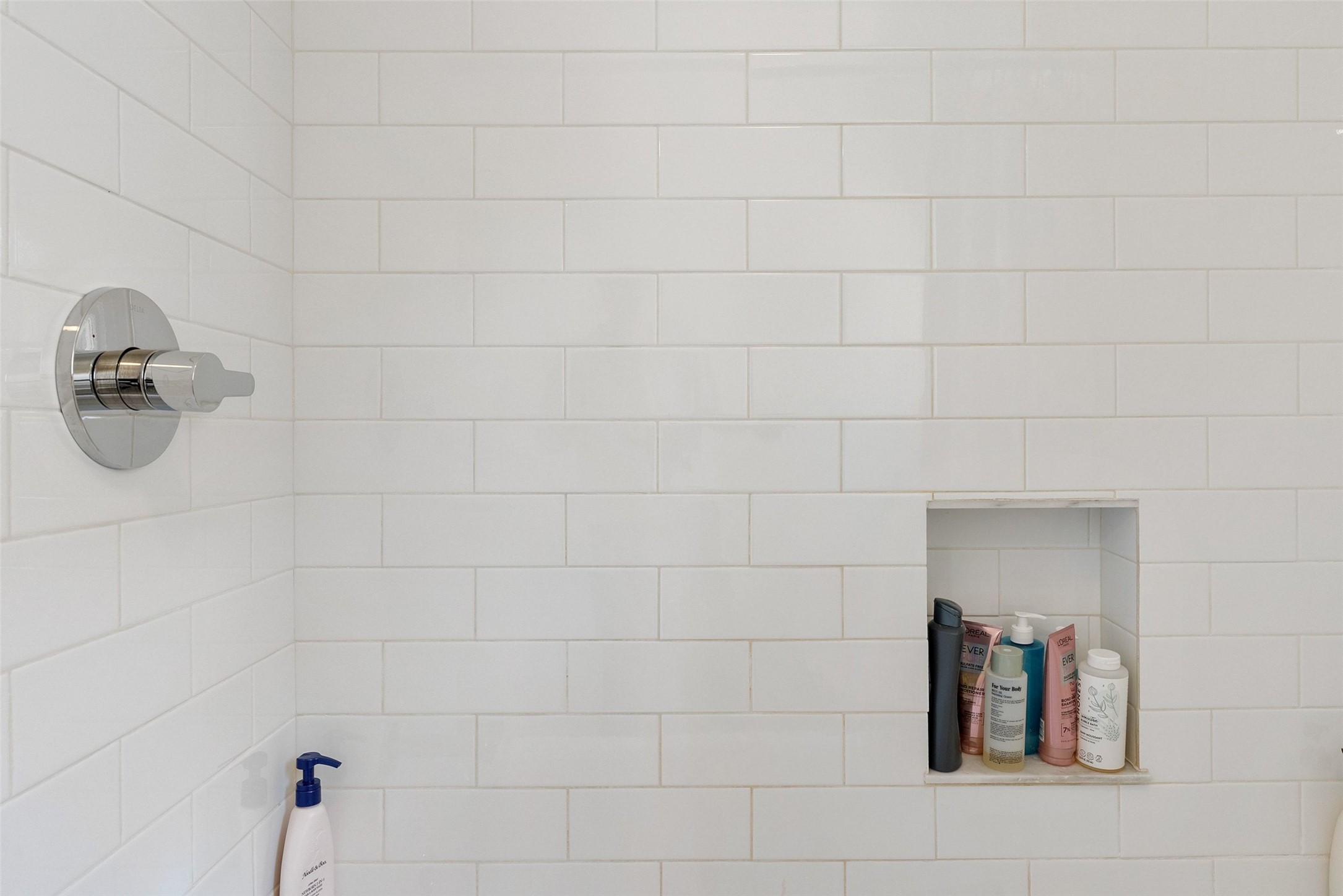 3311 Bonnie Road Austin, TX 78703 - Photo 27 of 40 a bathroom with a shower