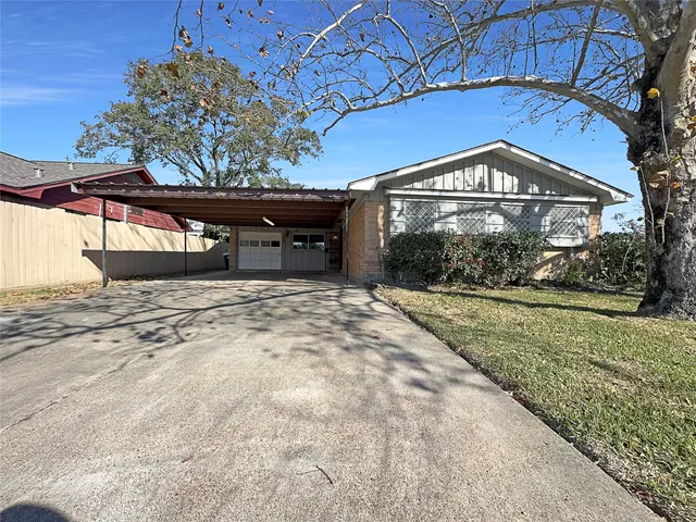 $180,000 | 15311 Woodforest Boulevard, Channelview, TX 77530