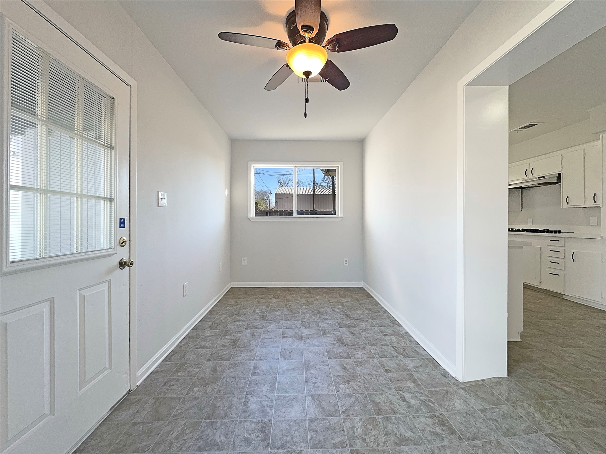 15311 Woodforest Boulevard Channelview, TX 77530 - Photo 11 of 18