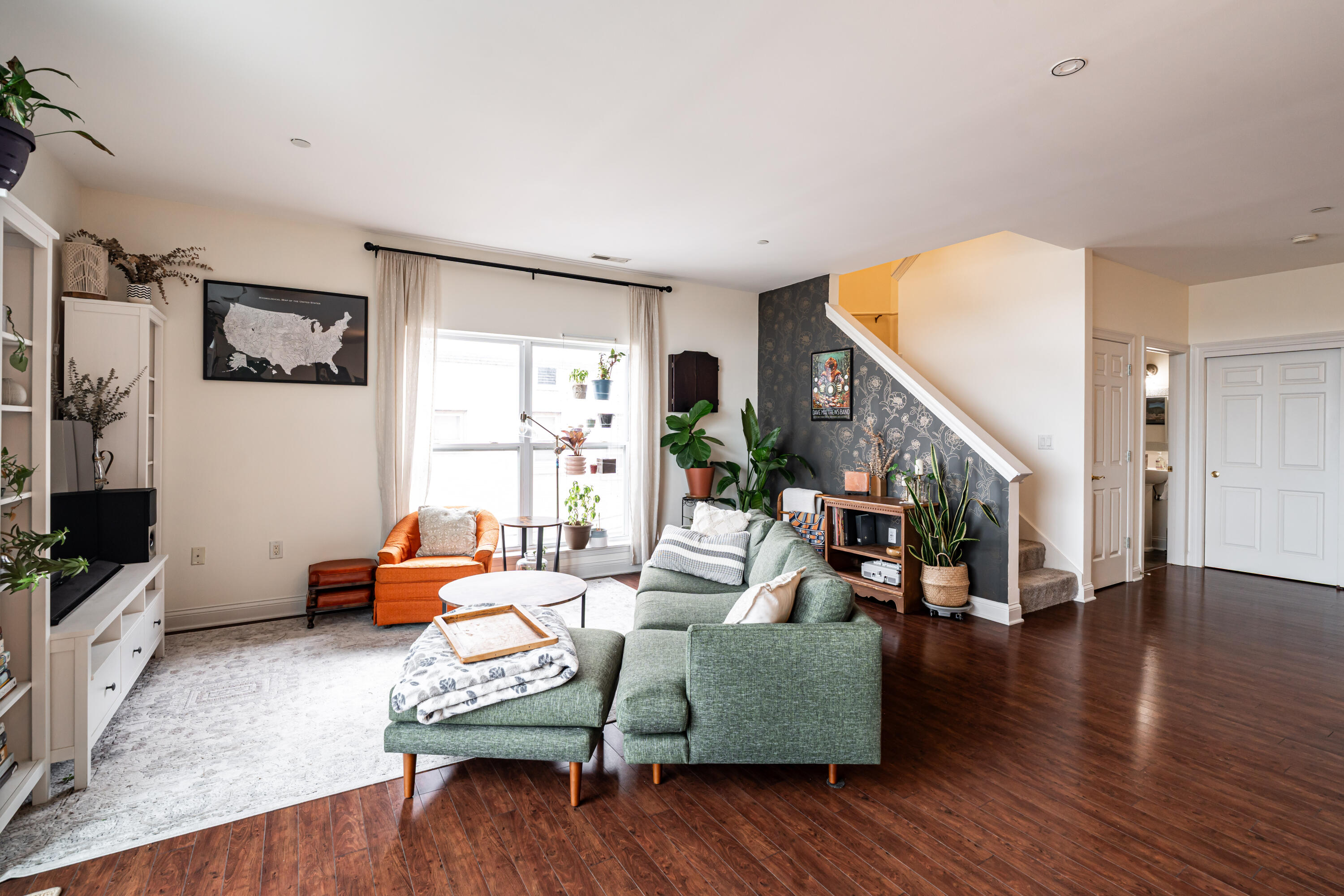 1920 North Farwell Avenue, Unit 405 Milwaukee, WI 53202 - Photo 10 of 28 DSC09728