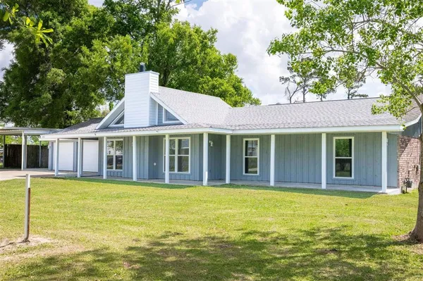 $325,000 | 1739 South Borel Drive, Lake Charles, LA 70611