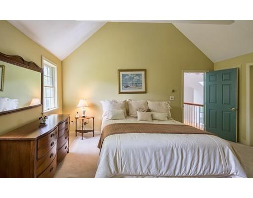 409 Elliott Street Beverly, MA 01915 - Photo 24 of 34