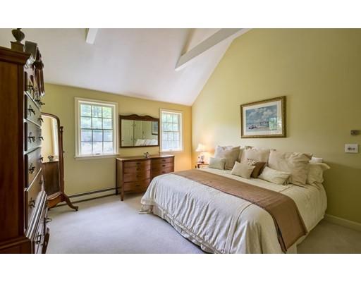 409 Elliott Street Beverly, MA 01915 - Photo 25 of 34