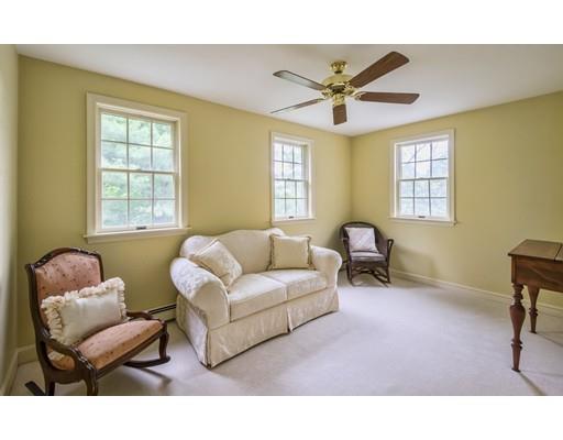 409 Elliott Street Beverly, MA 01915 - Photo 31 of 34