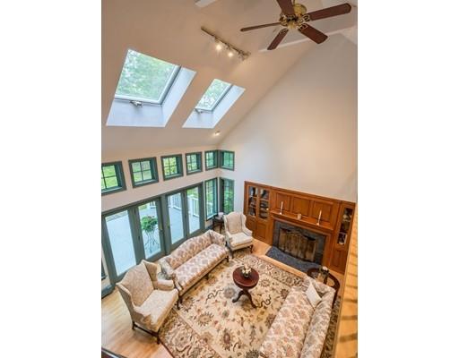 409 Elliott Street Beverly, MA 01915 - Photo 6 of 34