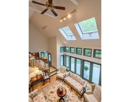 409 Elliott Street Beverly, MA 01915 - Photo 7 of 34