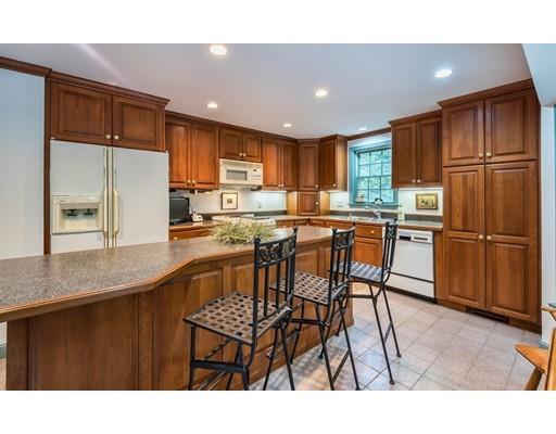 409 Elliott Street Beverly, MA 01915 - Photo 10 of 34