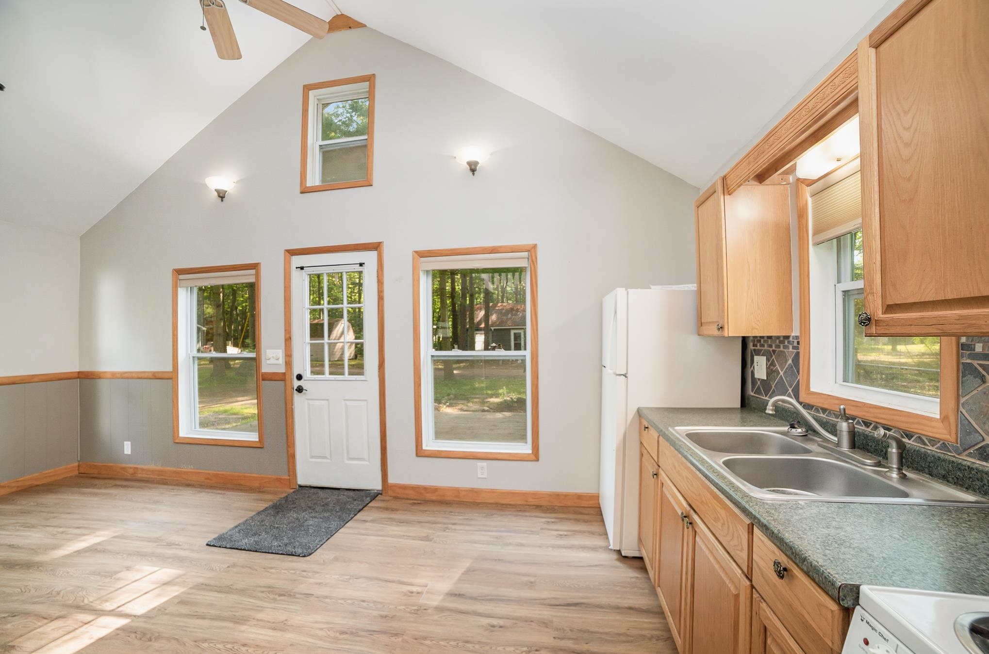 4246 Gilding Road Beaverton, MI 48612 - Photo 13 of 20