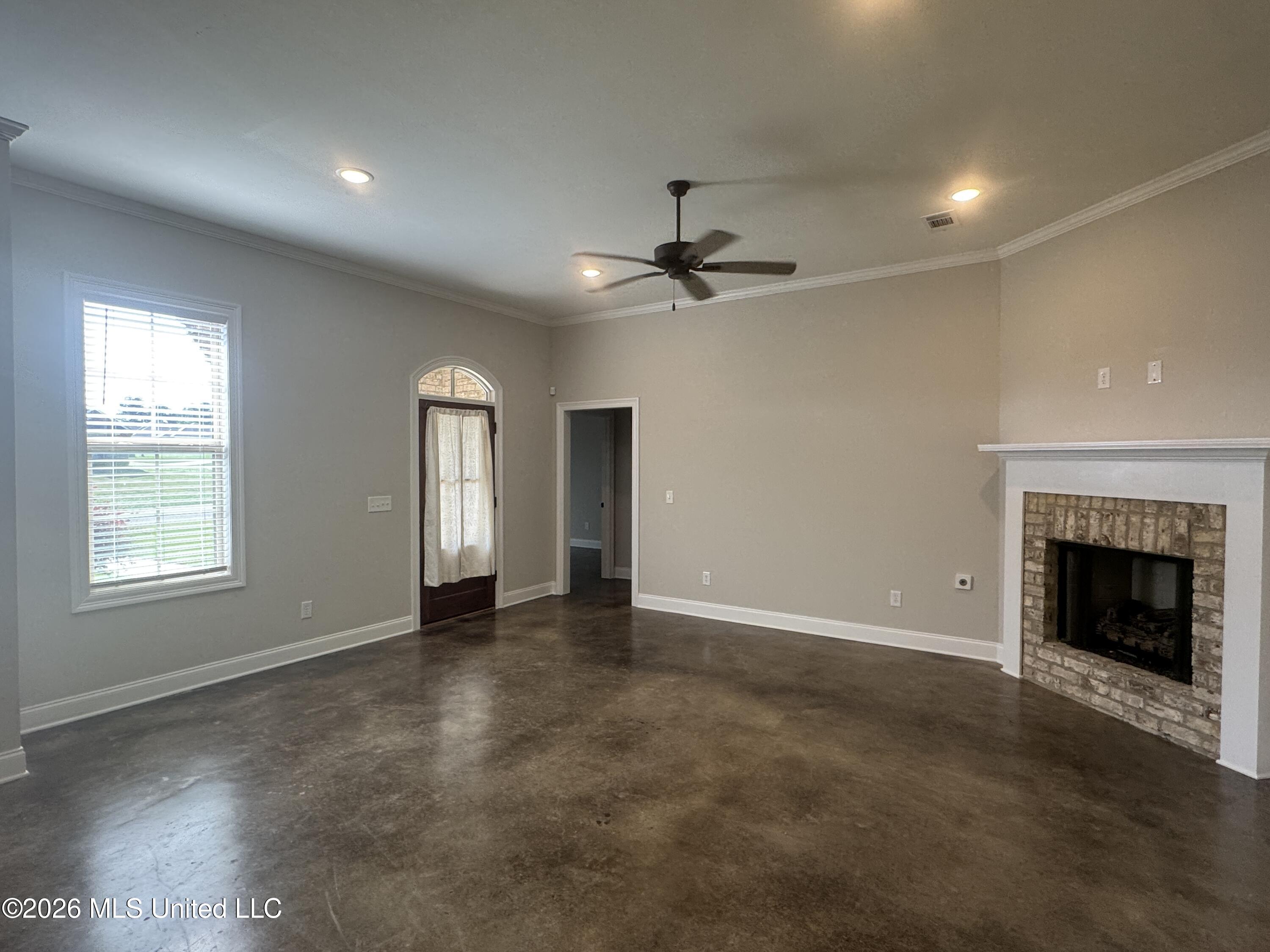 102 Rotherfield Place Canton, MS 39046 - Photo 7 of 20 IMG_4126