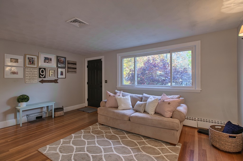 9 Ferguson Road Wilmington, MA 01887 - Photo 5 of 24 Gallery Image 5