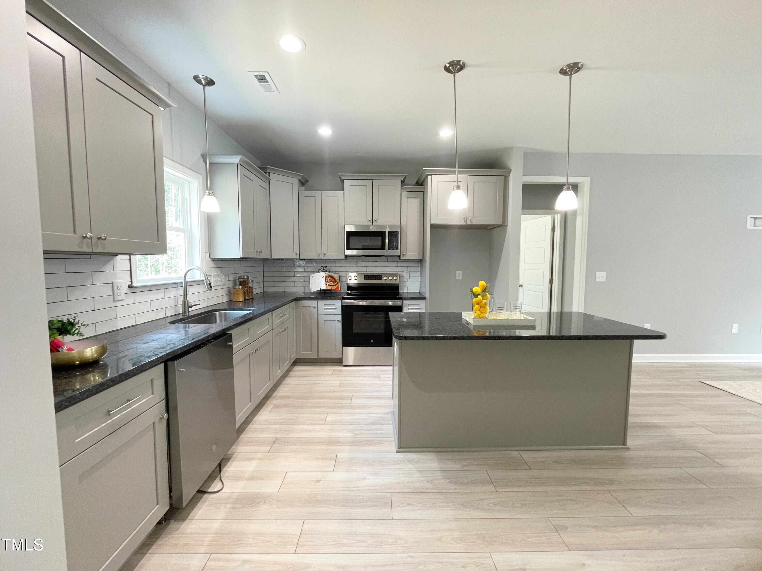 1582 Patterson Road Kinston, NC 28504 - Photo 17 of 39 IMG_5032 2