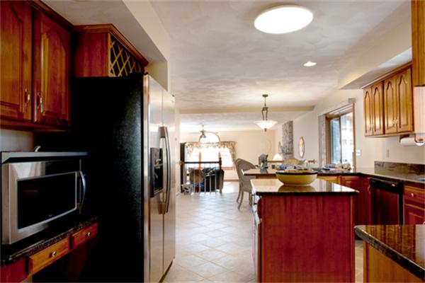 207 Blue Ridge Road North Andover, MA 01845 - Photo 3 of 23 Gallery Image 3