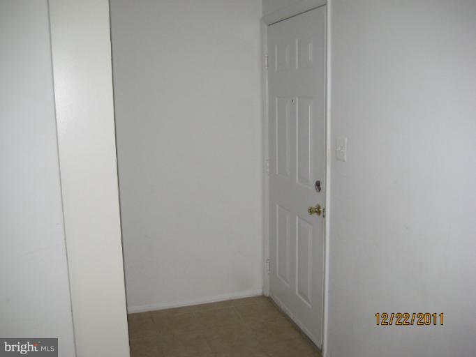 11703 Olde English Drive, Unit 11703A Reston, VA 20190 - Photo 11 of 19 a view of small space