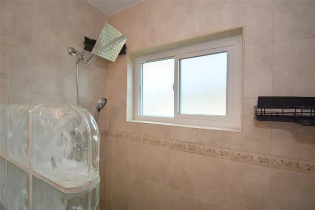 $2,800 | 960 Northwest 49th Street, Deerfield Beach, FL 33064