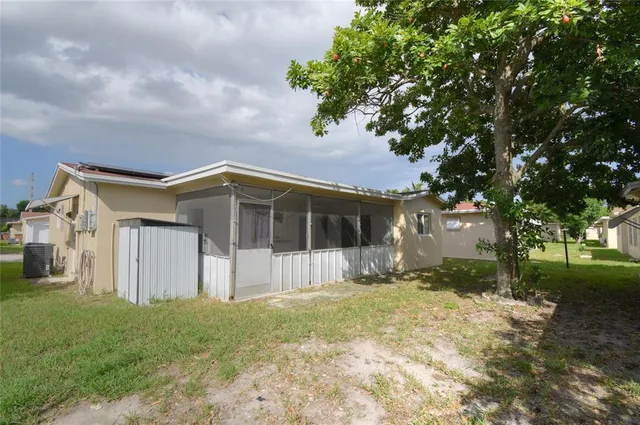 $2,800 | 960 Northwest 49th Street, Deerfield Beach, FL 33064