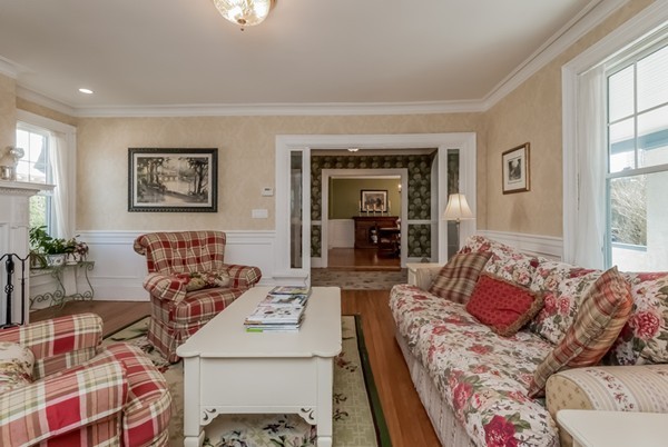 137 Elmwood Road Swampscott, MA 01907 - Photo 6 of 29 Gallery Image 6