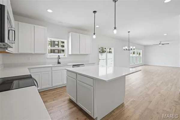 $424,215 | 2308 Heatherfield Drive, Rolla, MO 65401