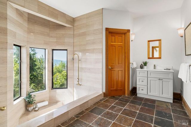 $4,700,000 | 1100 Bayhills Drive, San Rafael, CA 94903