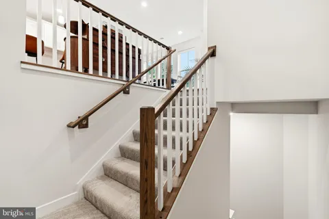 $624,999 | 20851 Owenmore Terrace, Sterling, VA 20166