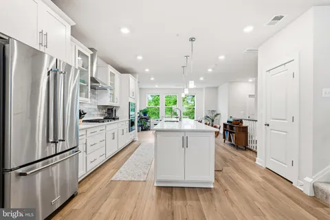 $624,999 | 20851 Owenmore Terrace, Sterling, VA 20166